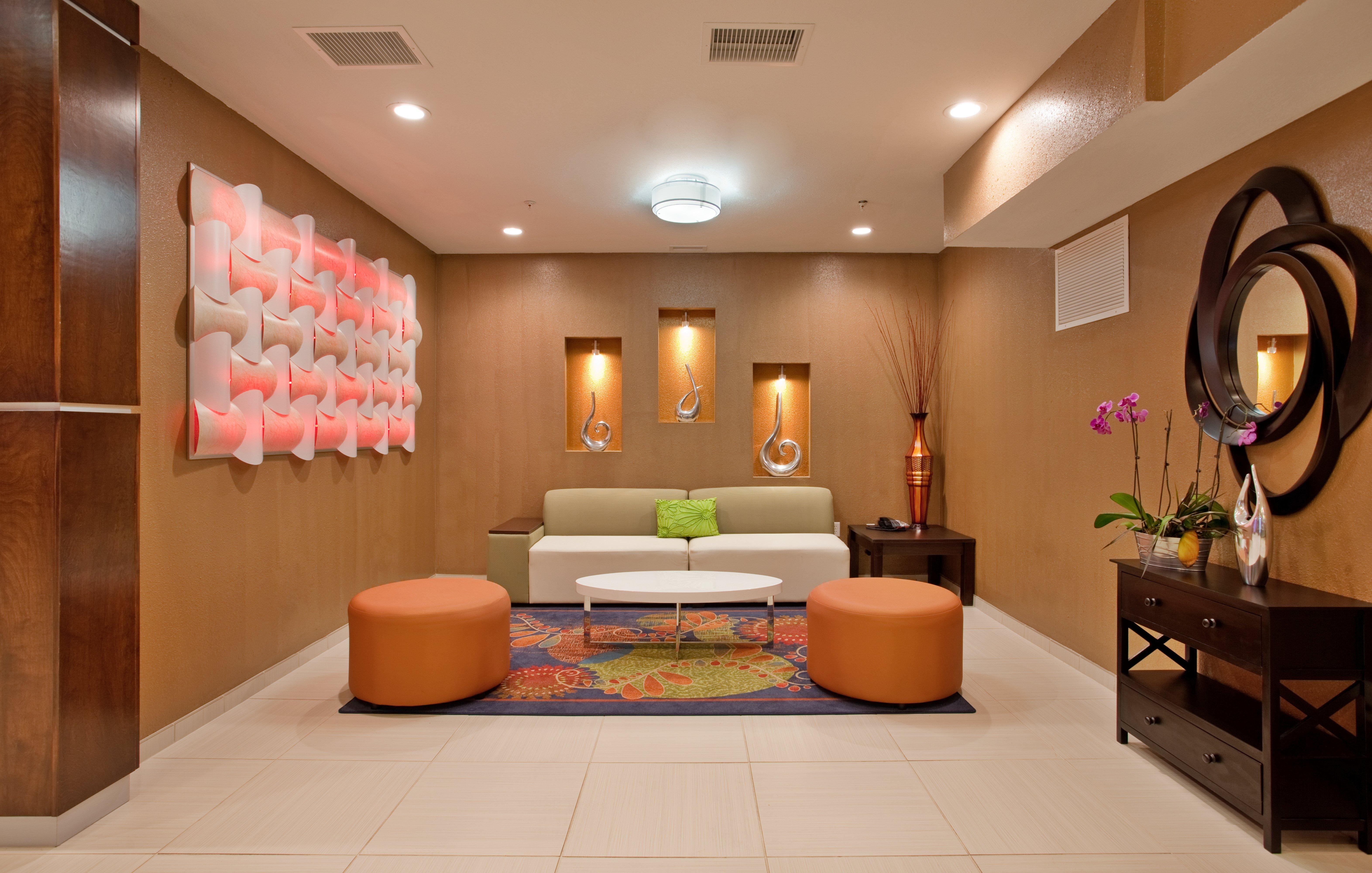 Holiday Inn Express & Suites St Louis Airport By Ihg Woodson Terrace Buitenkant foto
