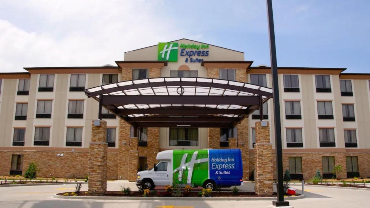 Holiday Inn Express & Suites St Louis Airport By Ihg Woodson Terrace Buitenkant foto