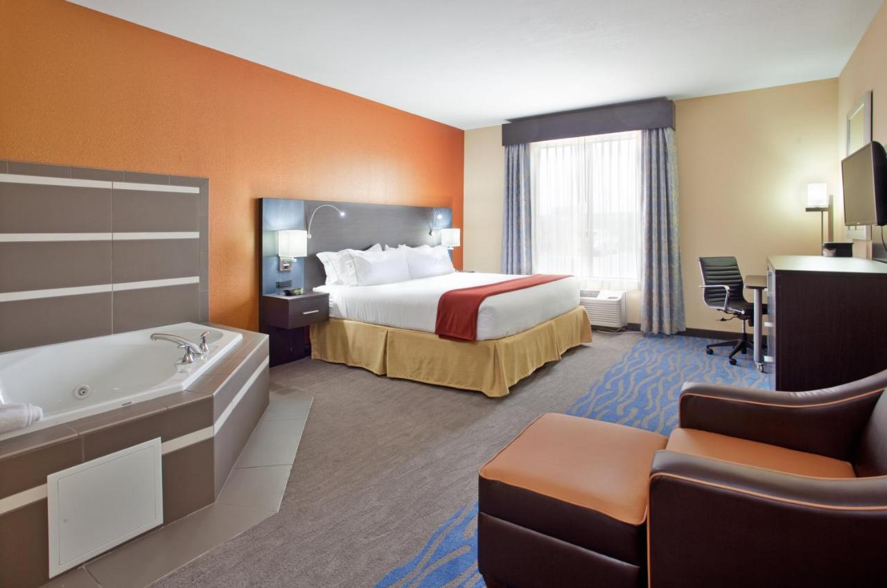 Holiday Inn Express & Suites St Louis Airport By Ihg Woodson Terrace Buitenkant foto